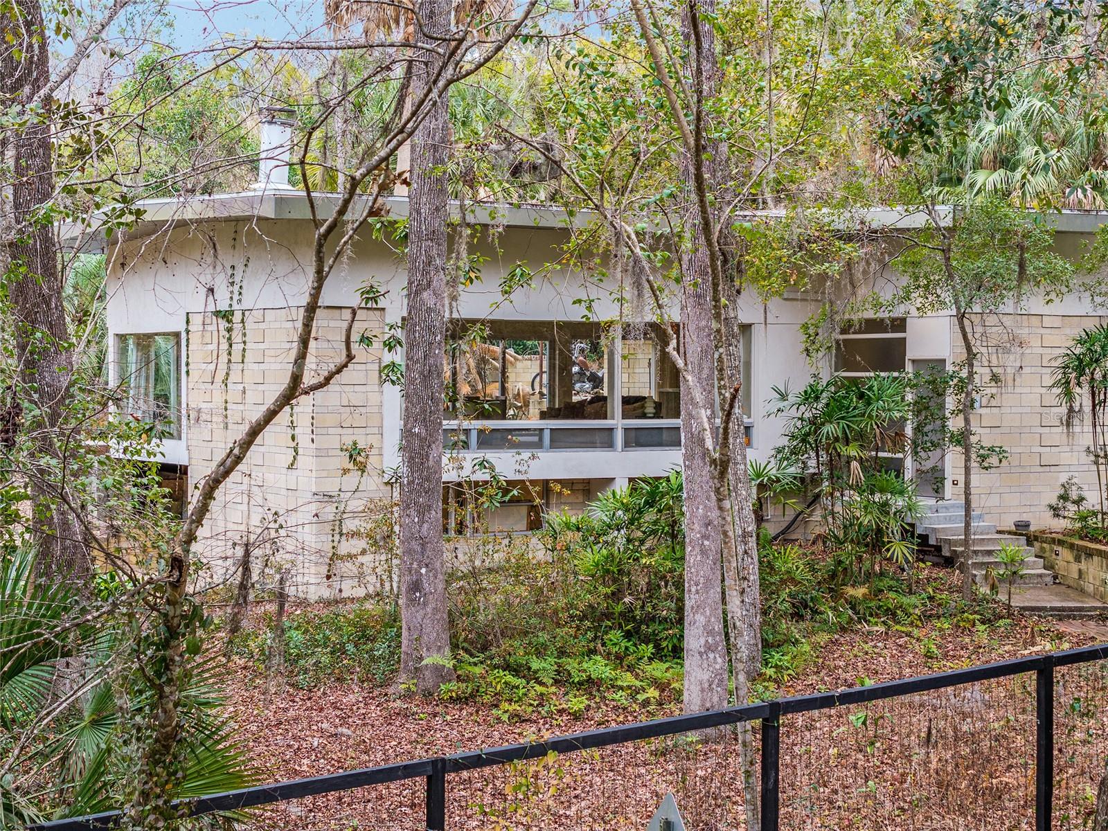 Image 5 of 99 For 2062 11th Road