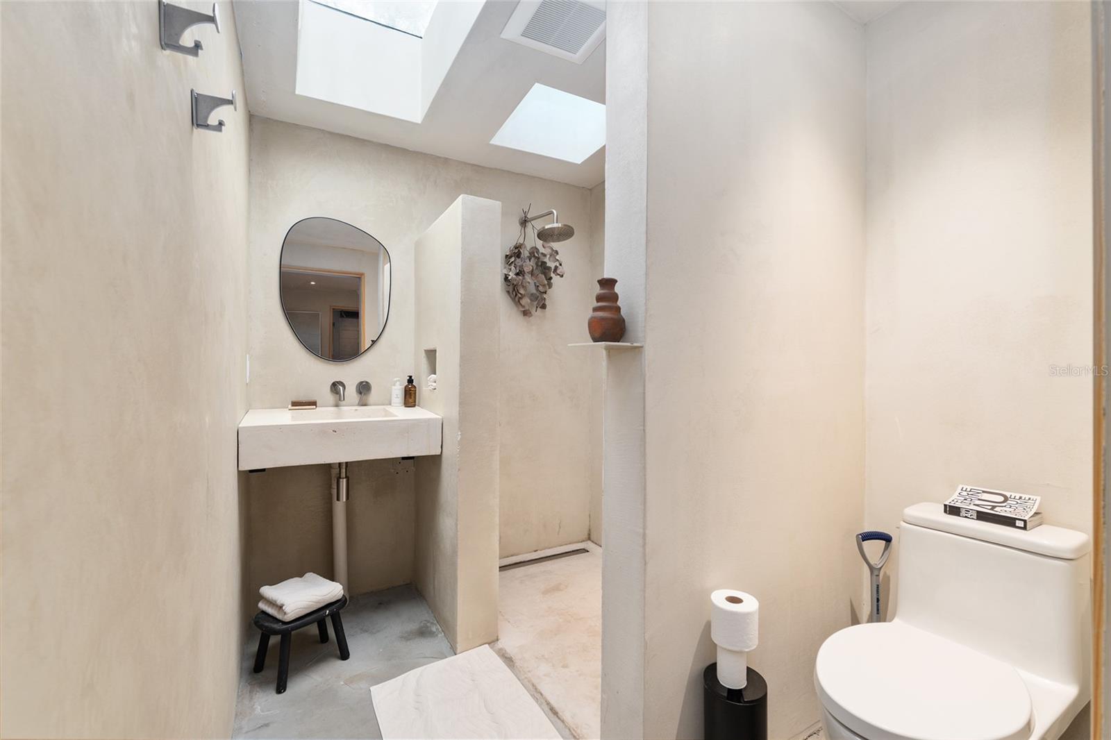 Image 68 of 99 For 2062 11th Road