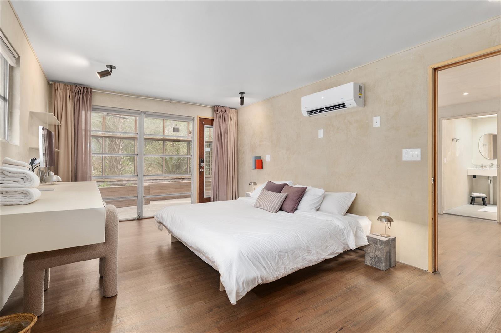 Image 73 of 99 For 2062 11th Road