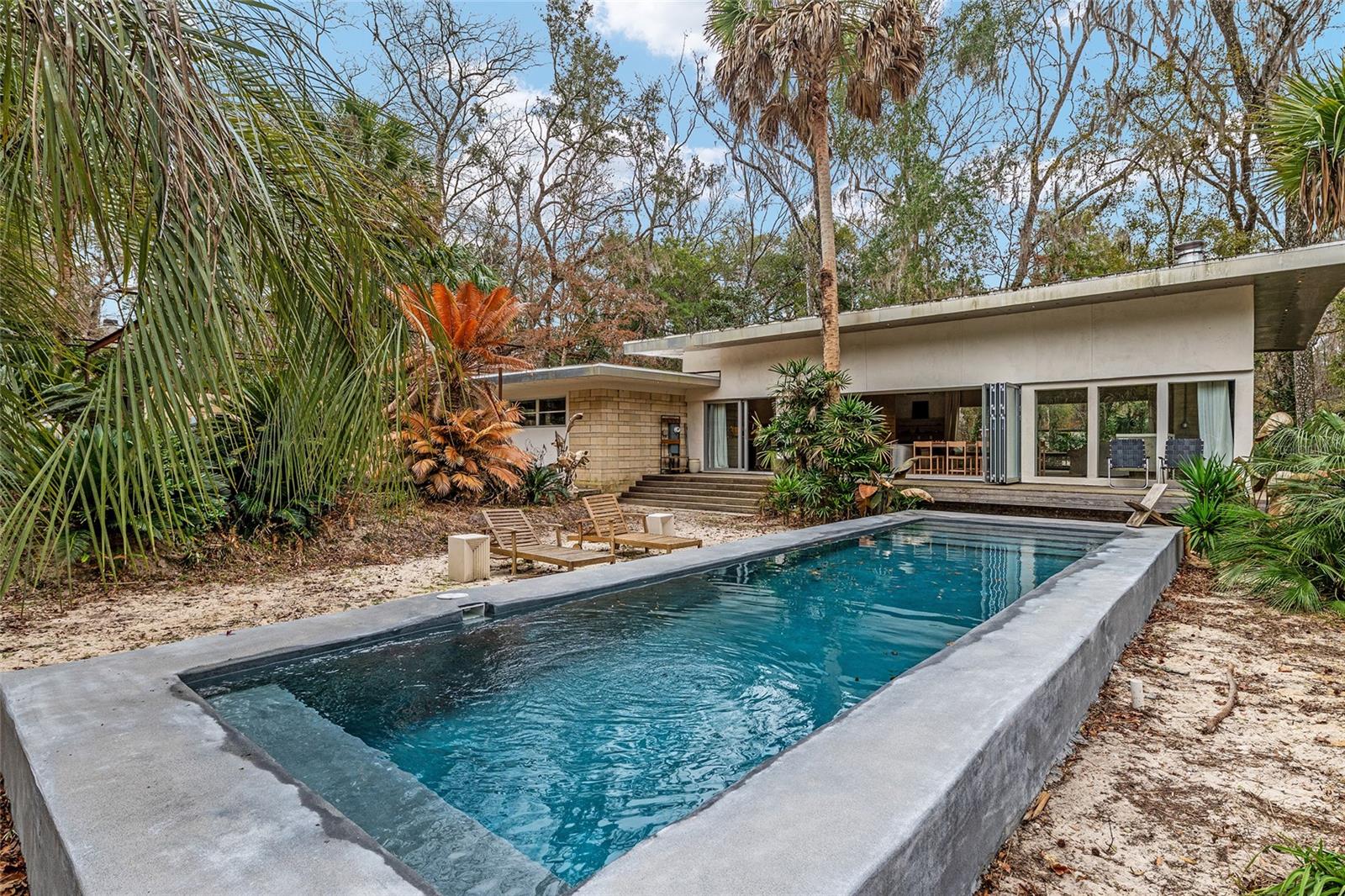 Image 85 of 99 For 2062 11th Road