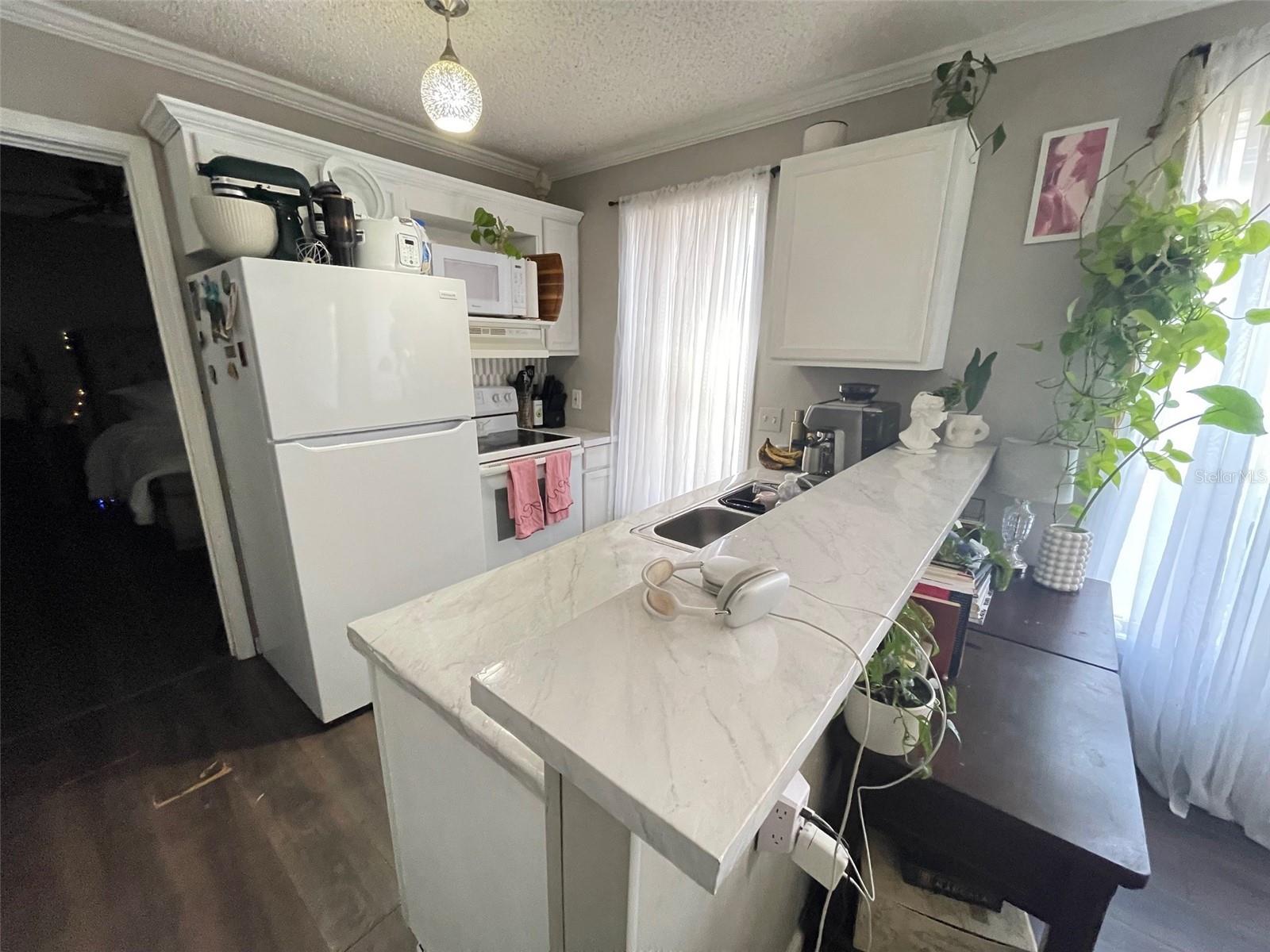 Image 13 of 30 For 2905 Sw Archer Road S4022