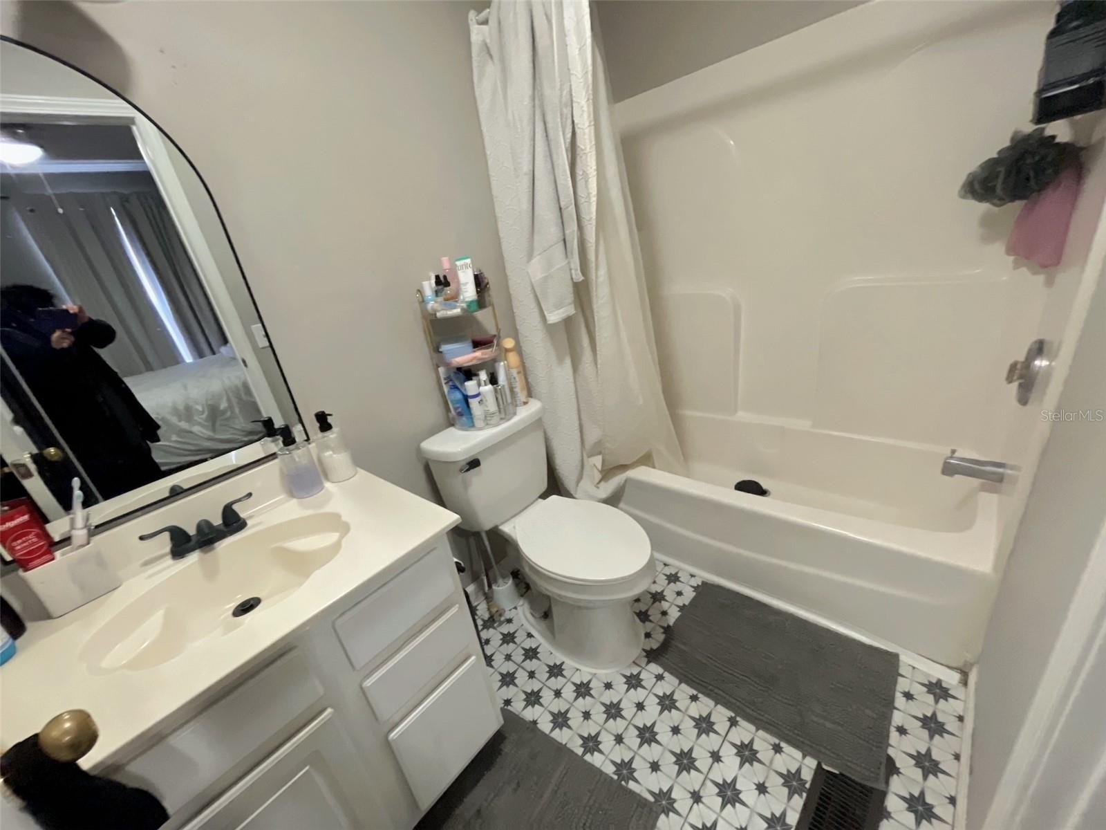 Image 22 of 30 For 2905 Sw Archer Road S4022