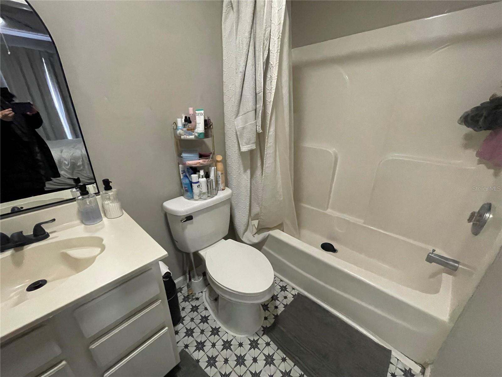 Image 24 of 30 For 2905 Sw Archer Road S4022