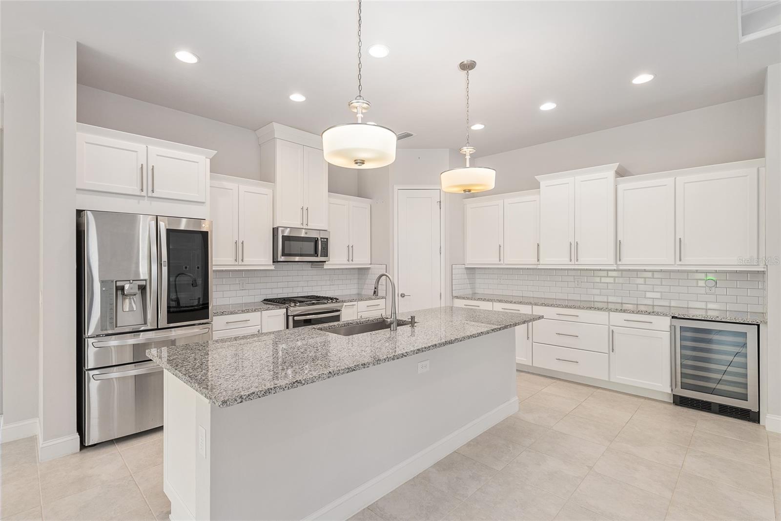 Image 21 of 77 For 11890 33rd Lane