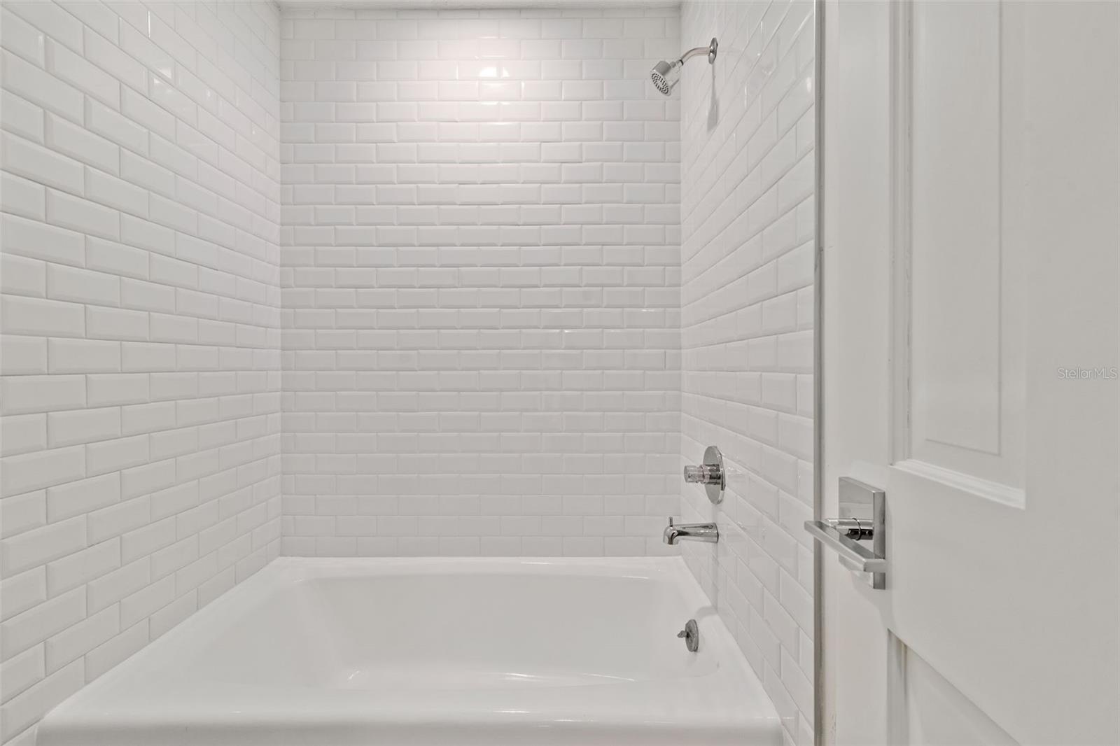 Image 33 of 56 For 3328 18th Avenue