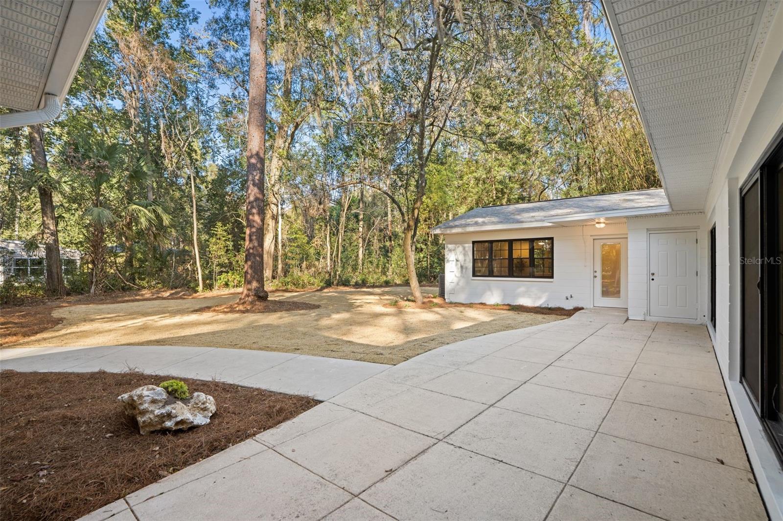 Image 43 of 56 For 3328 18th Avenue