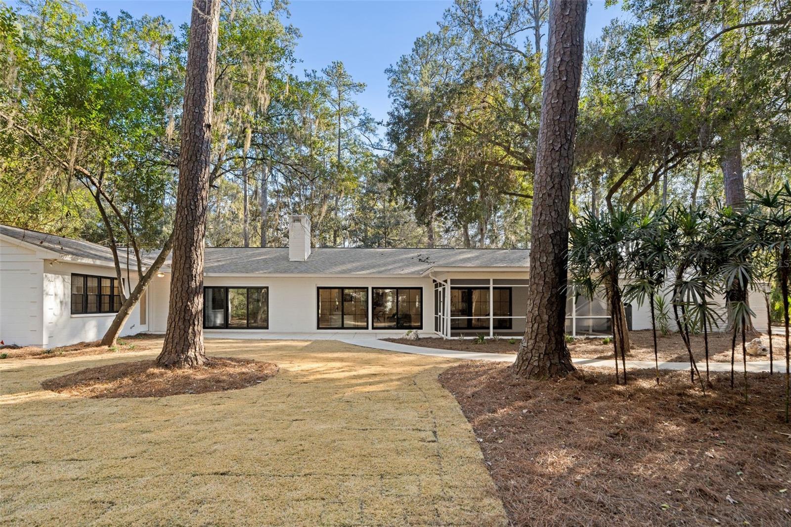 Image 45 of 56 For 3328 18th Avenue