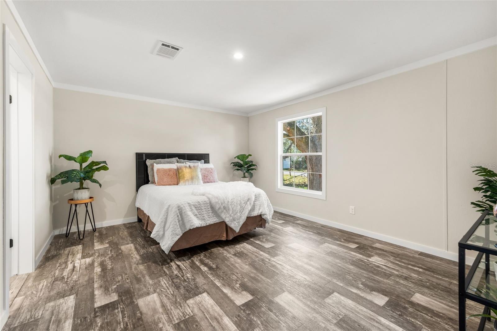 Image 9 of 26 For 4981 69th Street