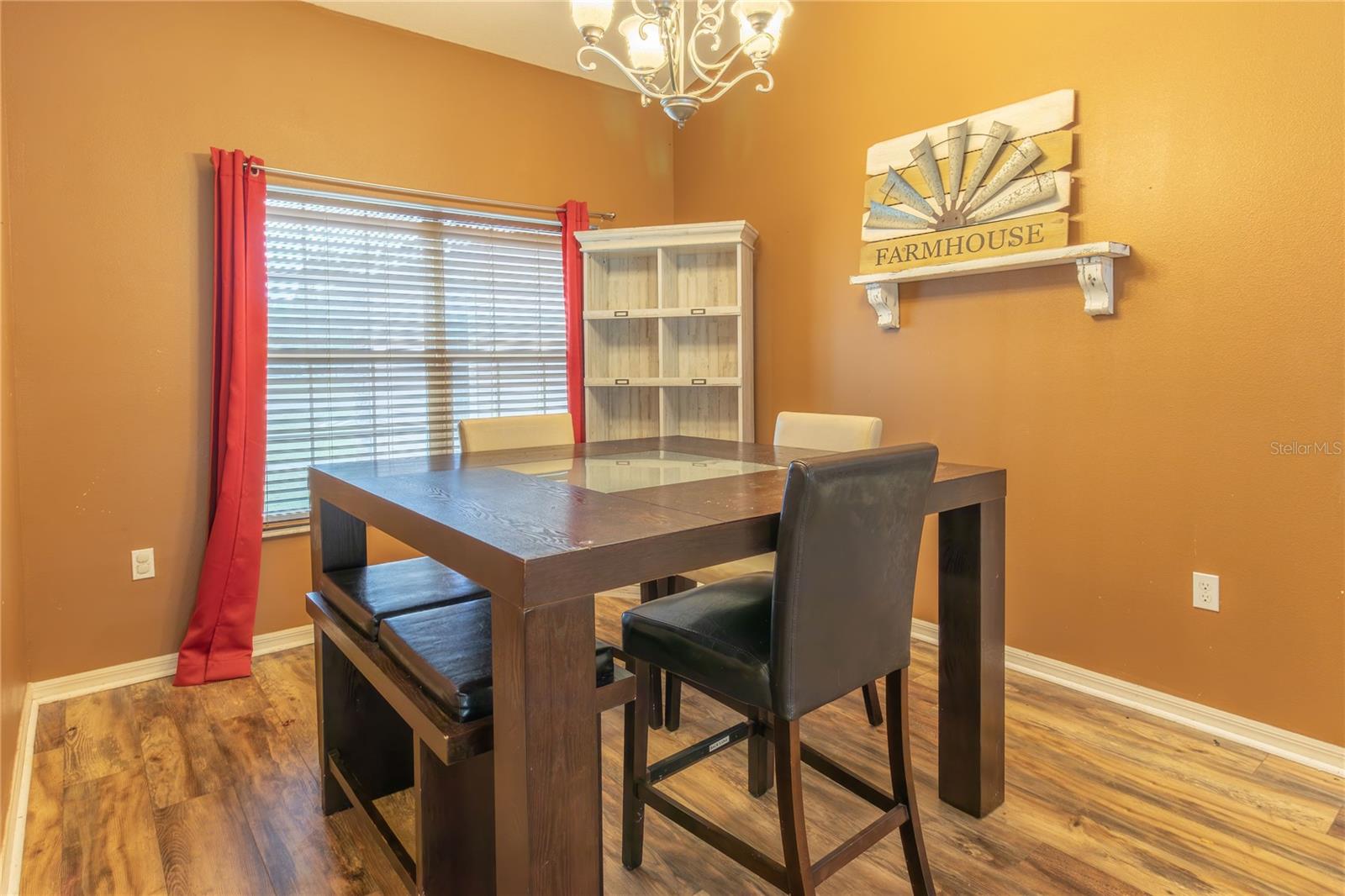 Image 14 of 37 For 10368 98th Terrace