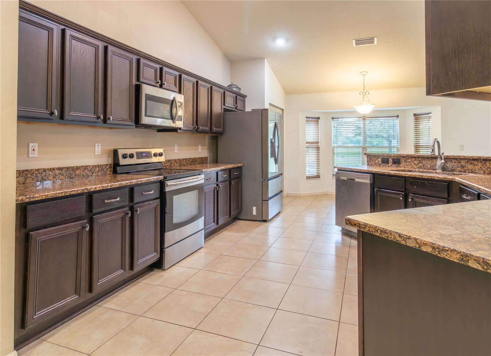 Image 18 of 37 For 10368 98th Terrace