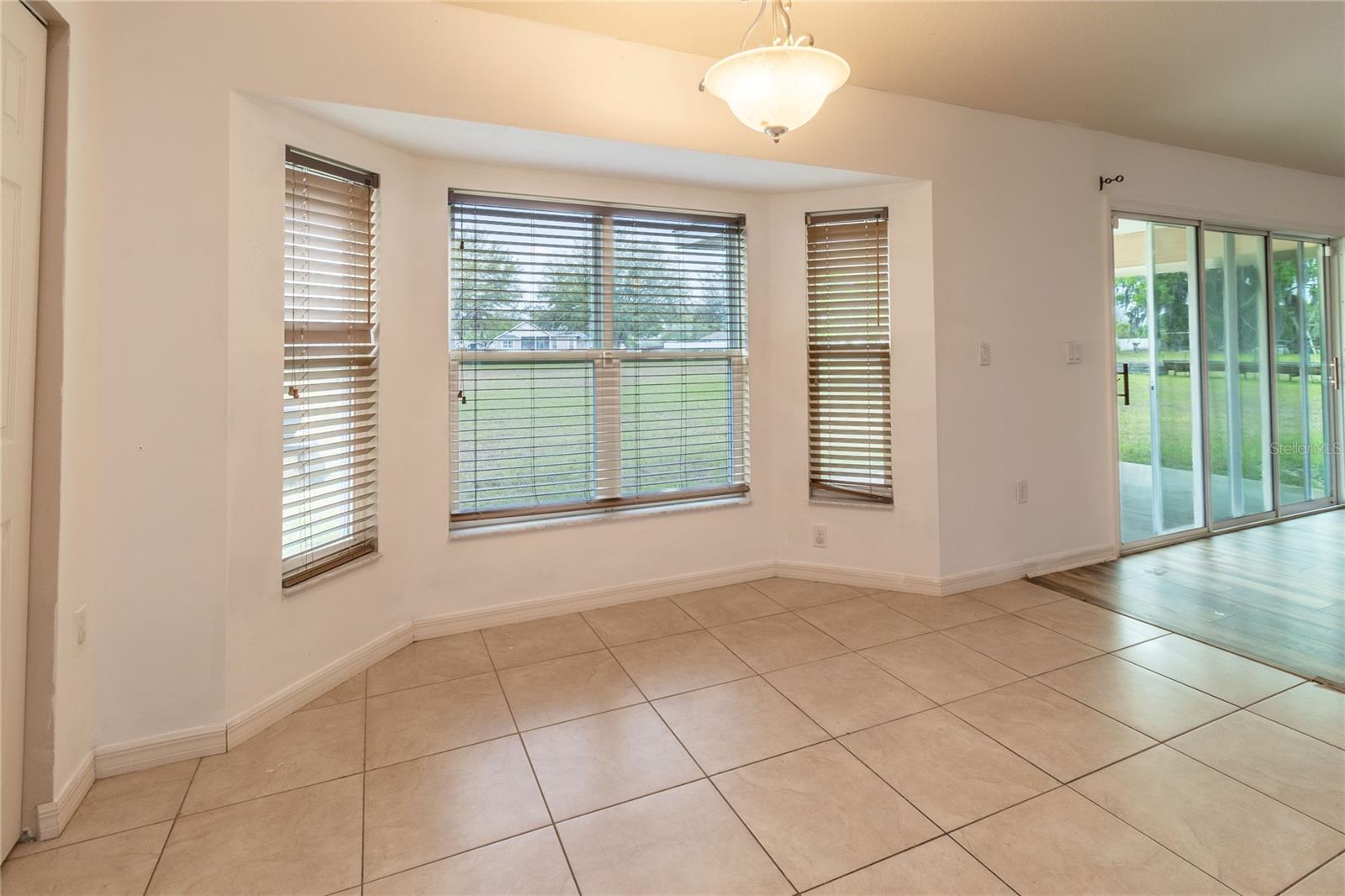 Image 24 of 37 For 10368 98th Terrace