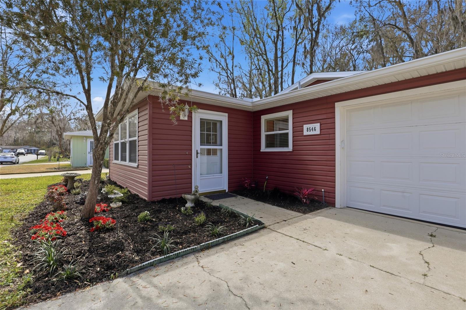 Image 4 of 39 For 8546 37th Terrace