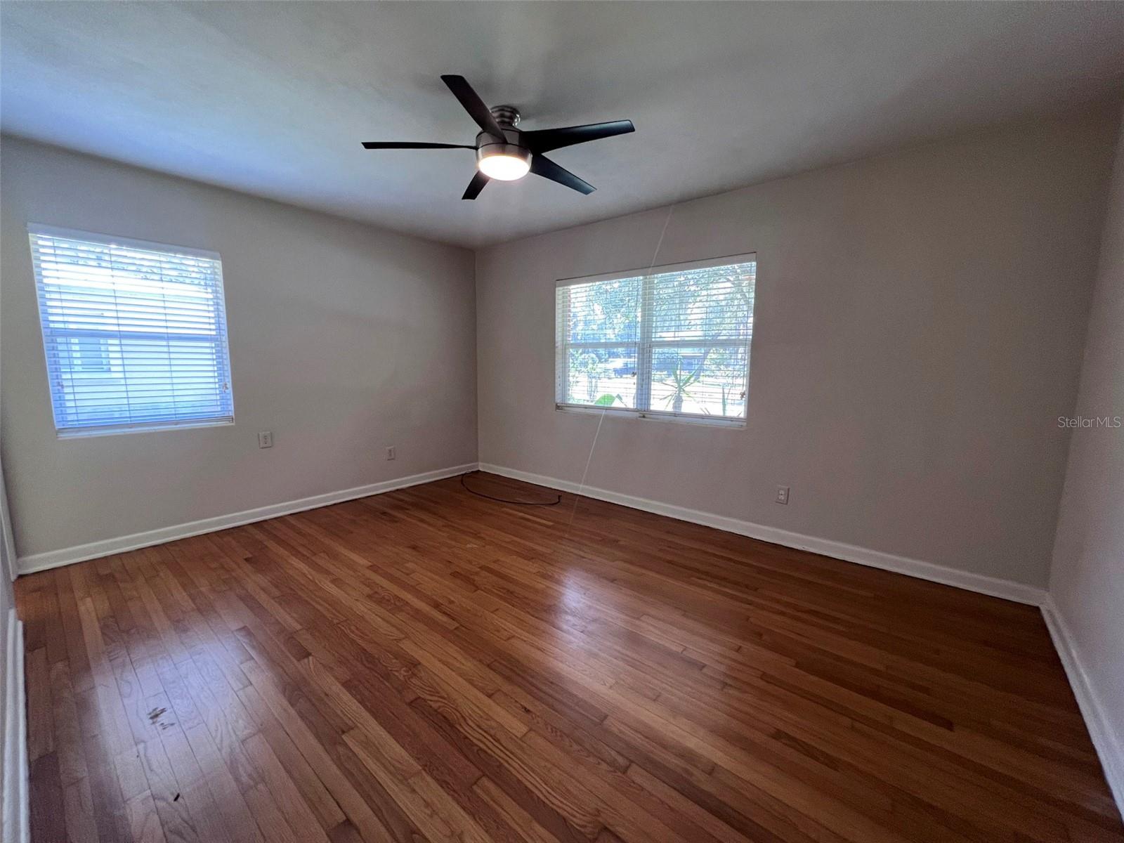 Image 13 of 31 For 1516 14th Avenue