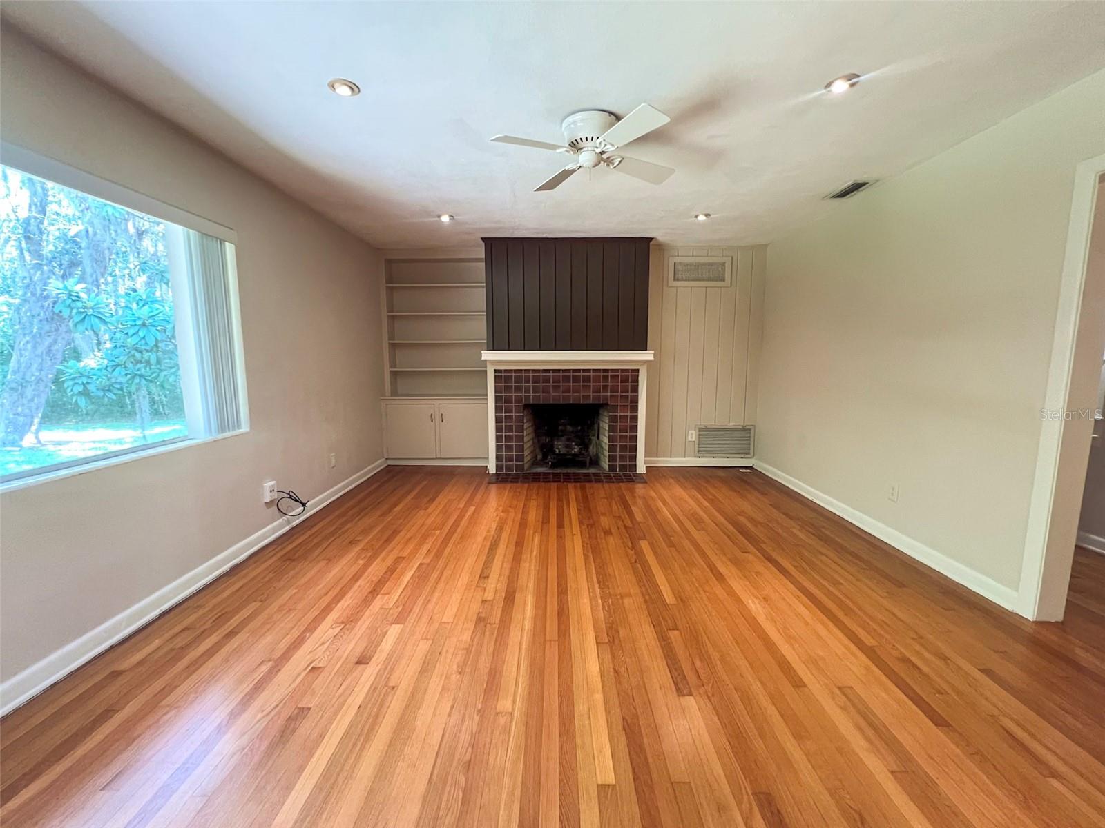 Image 17 of 31 For 1516 14th Avenue