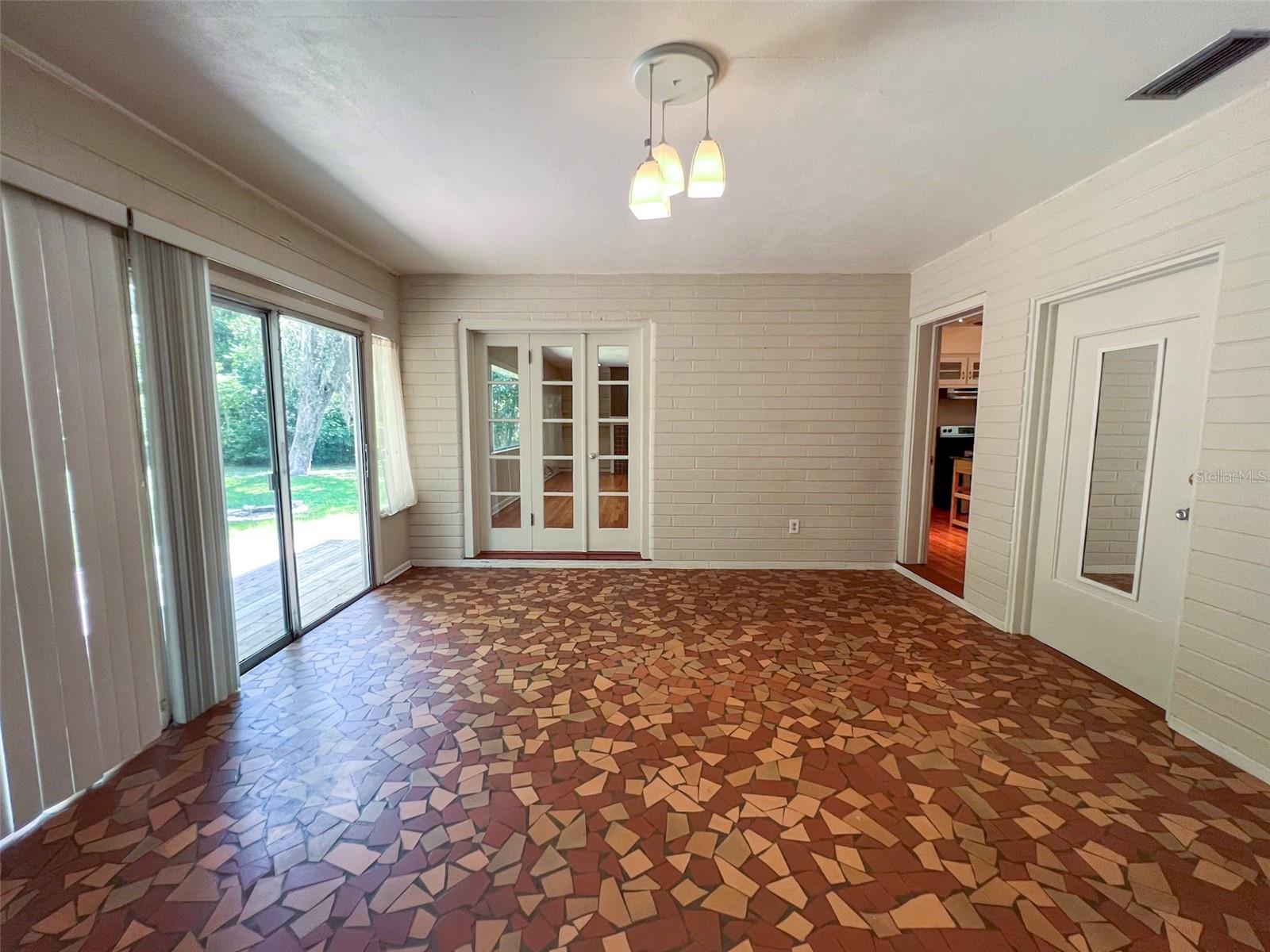 Image 23 of 31 For 1516 14th Avenue