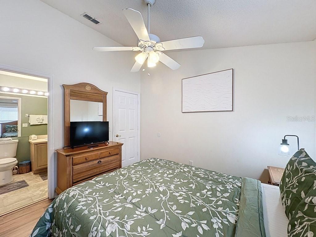 Image 12 of 23 For 2615 Summer Creek Drive