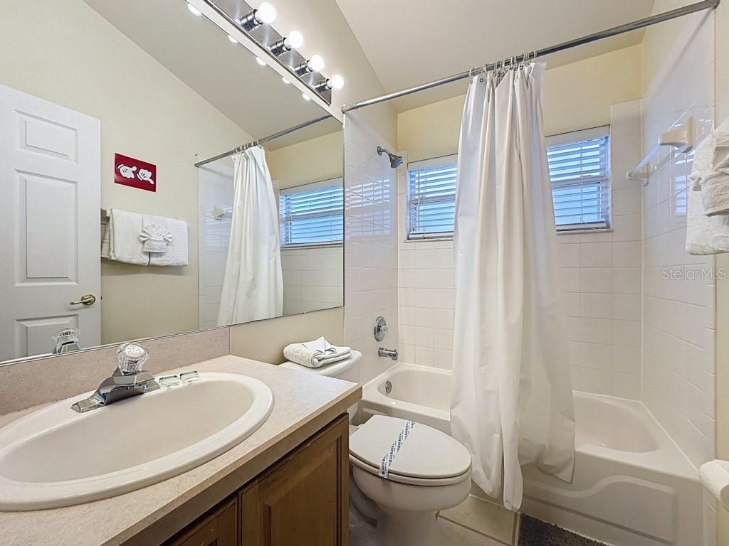 Image 19 of 23 For 2615 Summer Creek Drive