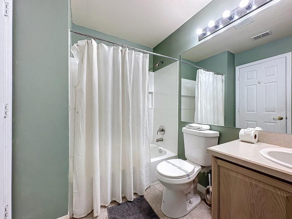 Image 20 of 23 For 2615 Summer Creek Drive