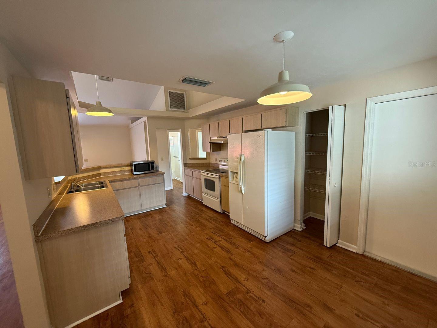 Image 2 of 25 For 2260 41st Place