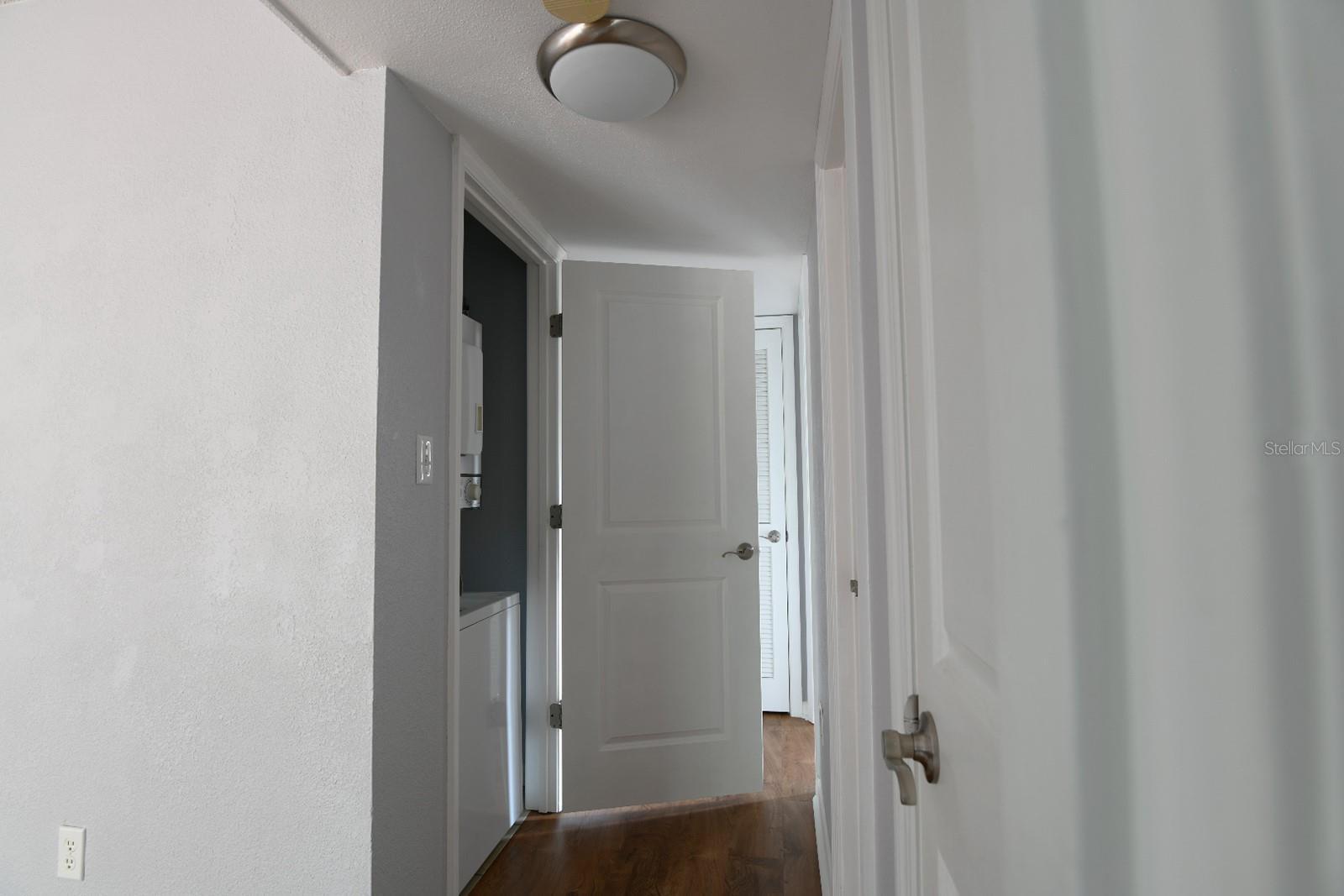 Image 12 of 21 For 507 39th Road 215