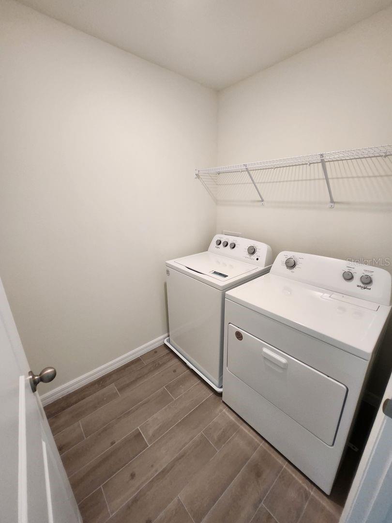 Image 18 of 23 For 5149 48 Lane