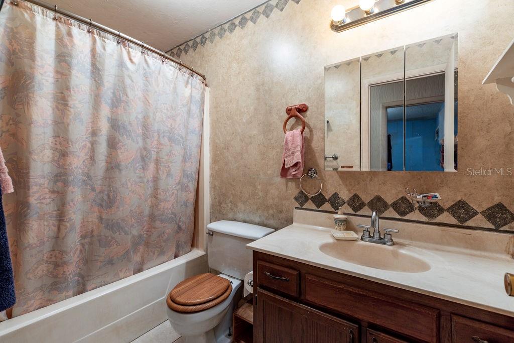 Image 13 of 39 For 16064 County Road 235