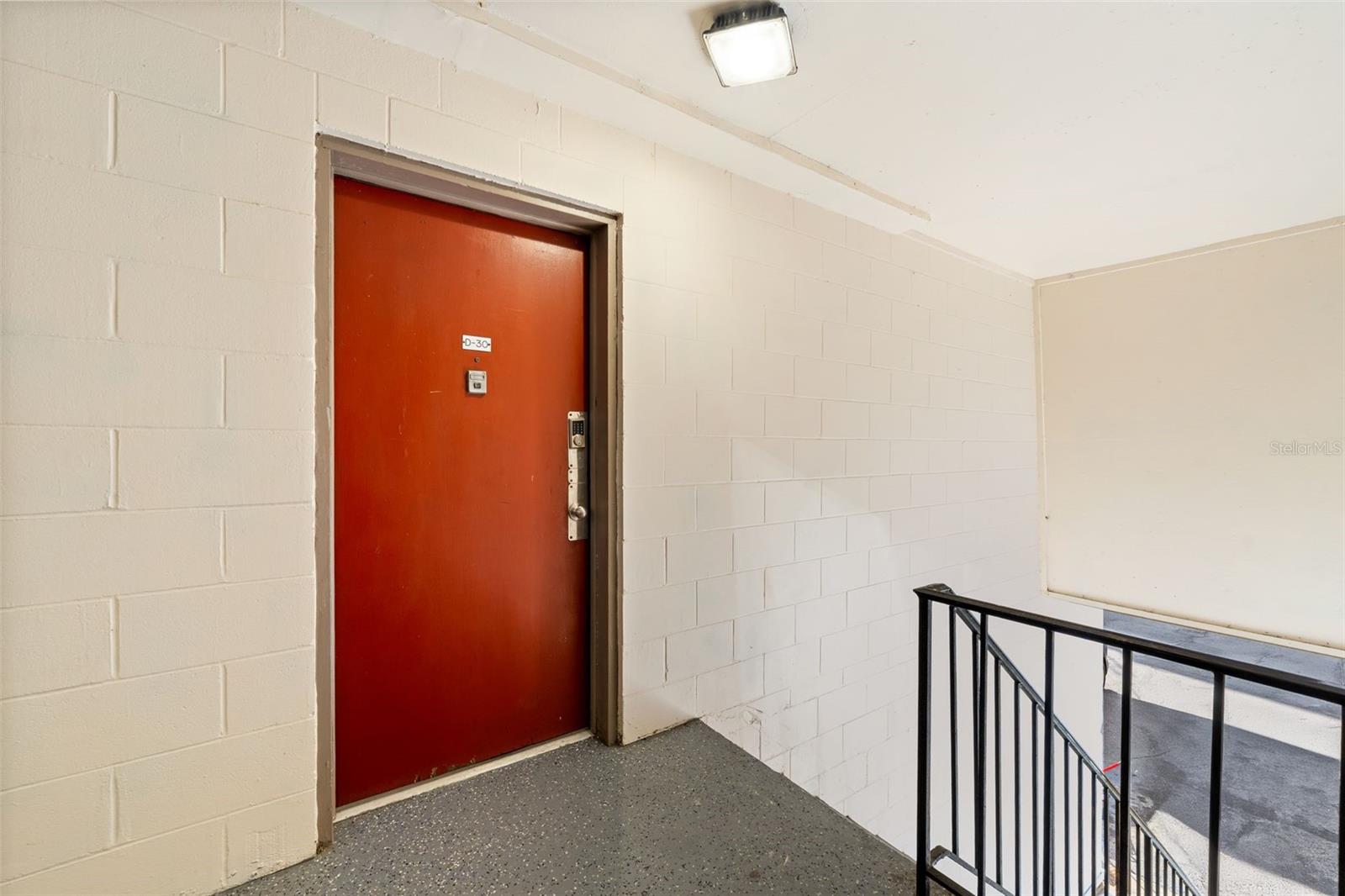 Image 15 of 22 For 1700 16th Court D30