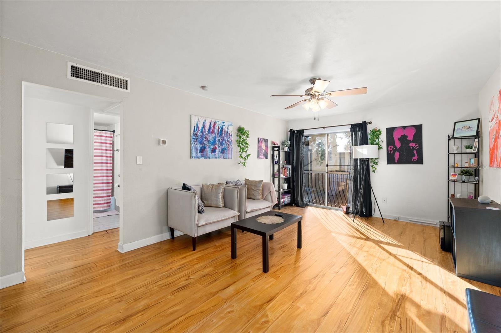 Image 3 of 22 For 1700 16th Court D30