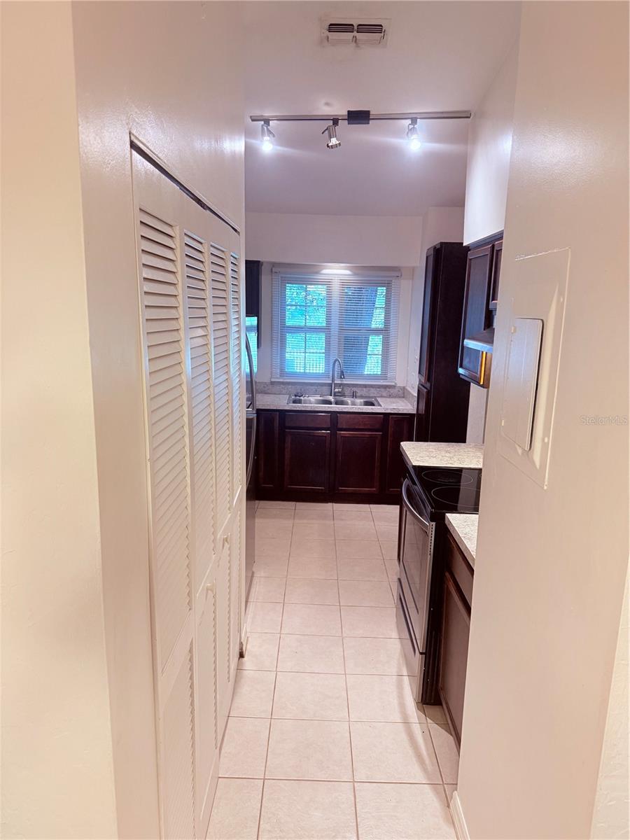 Image 6 of 20 For 5134 92nd Court