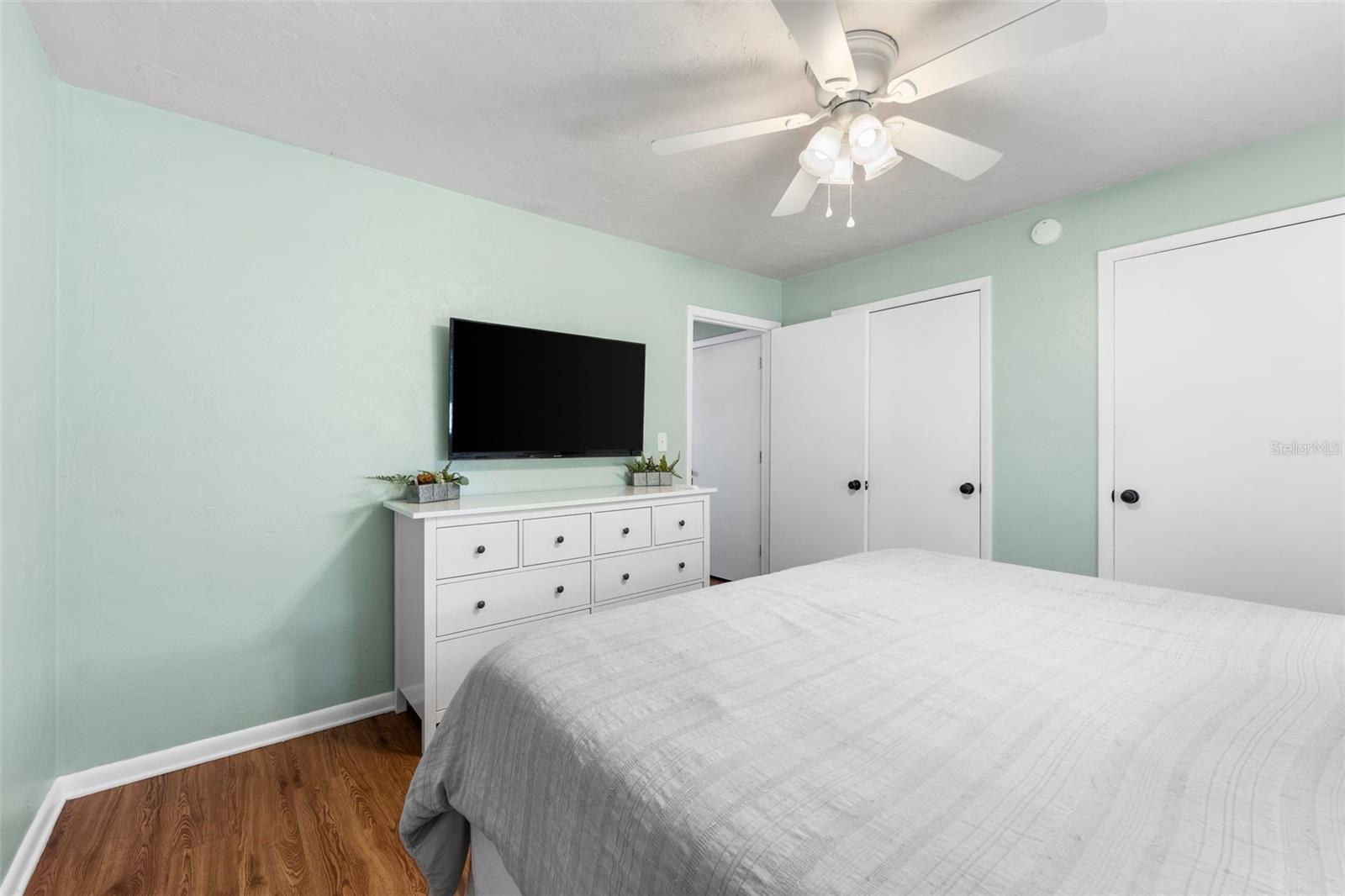 Image 19 of 26 For 4007 26th Terrace A