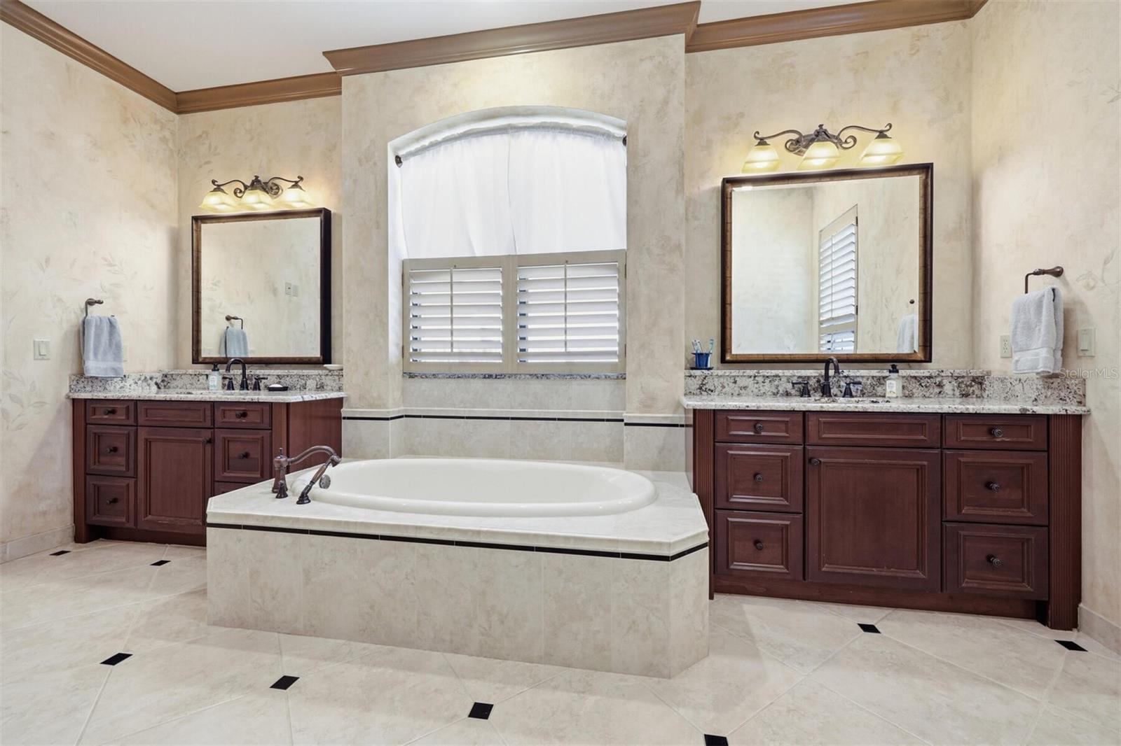 Image 27 of 50 For 3774 103rd Street