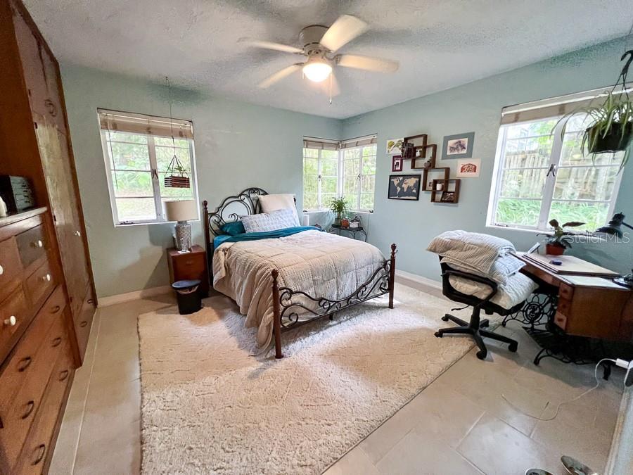 Image 10 of 18 For 929 22nd Street