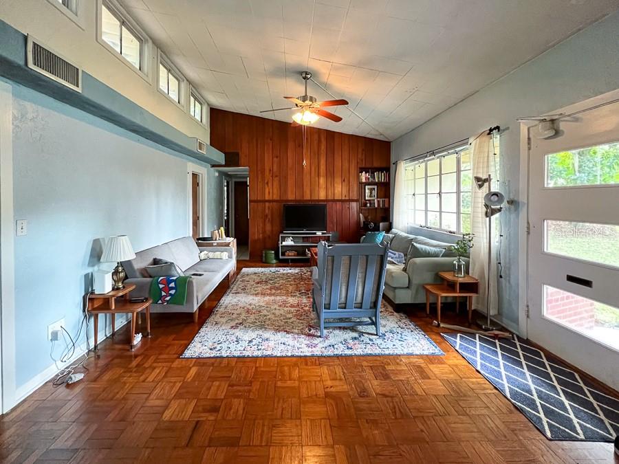 Image 2 of 18 For 929 22nd Street