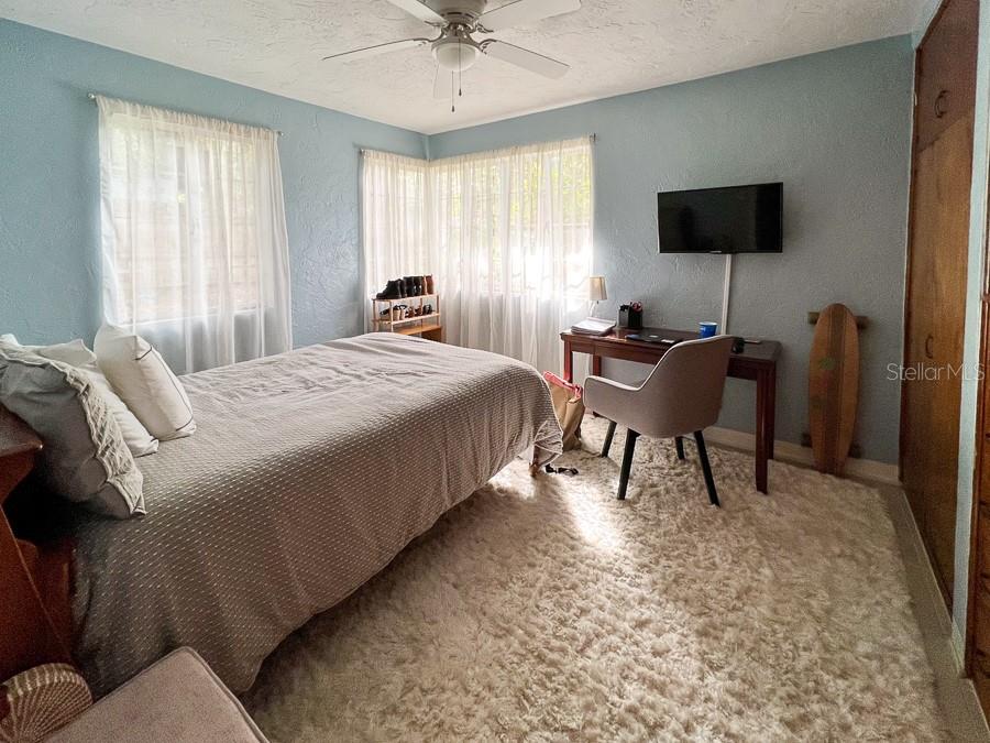 Image 8 of 18 For 929 22nd Street