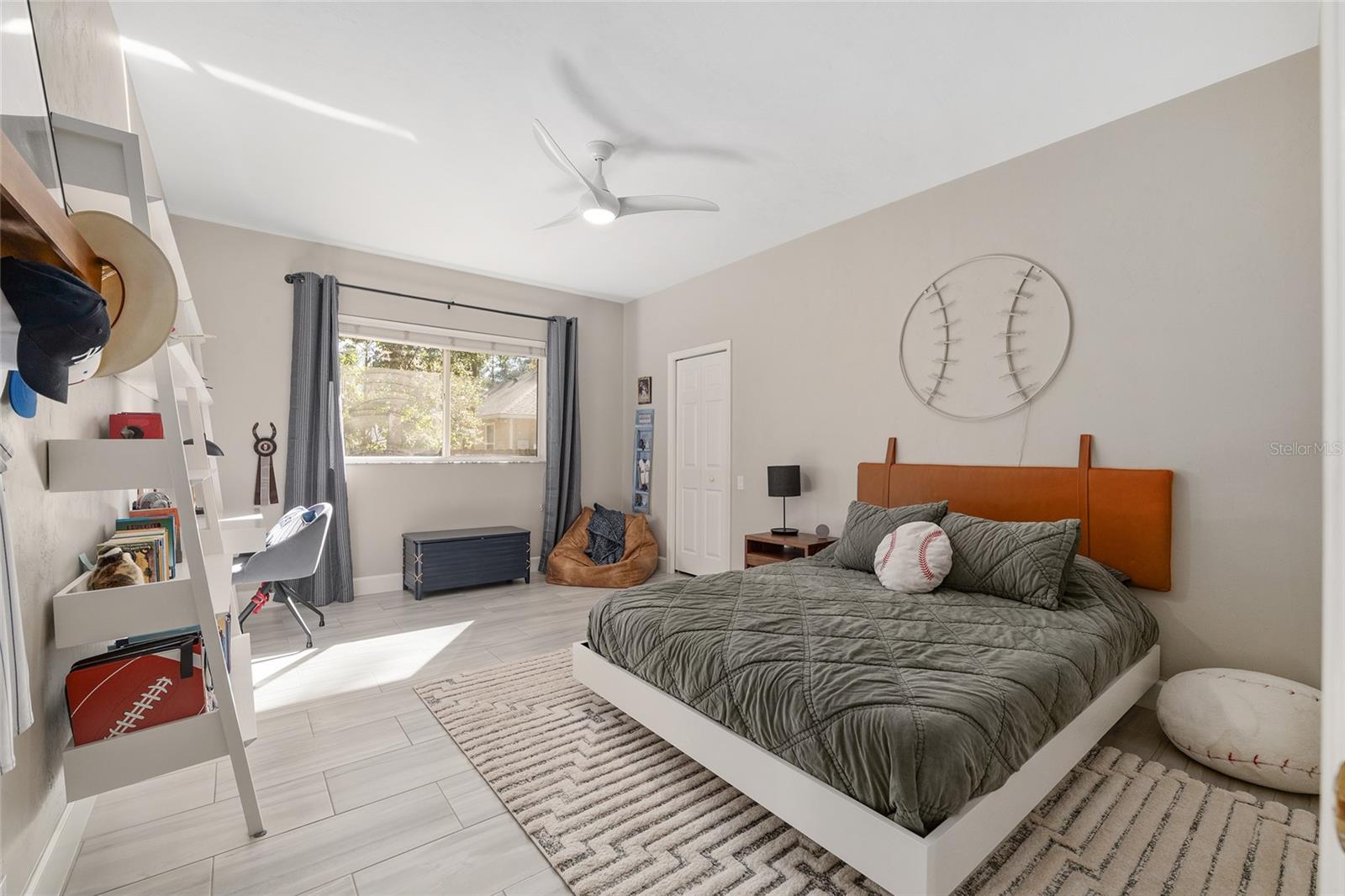 Image 43 of 77 For 4705 58th Street