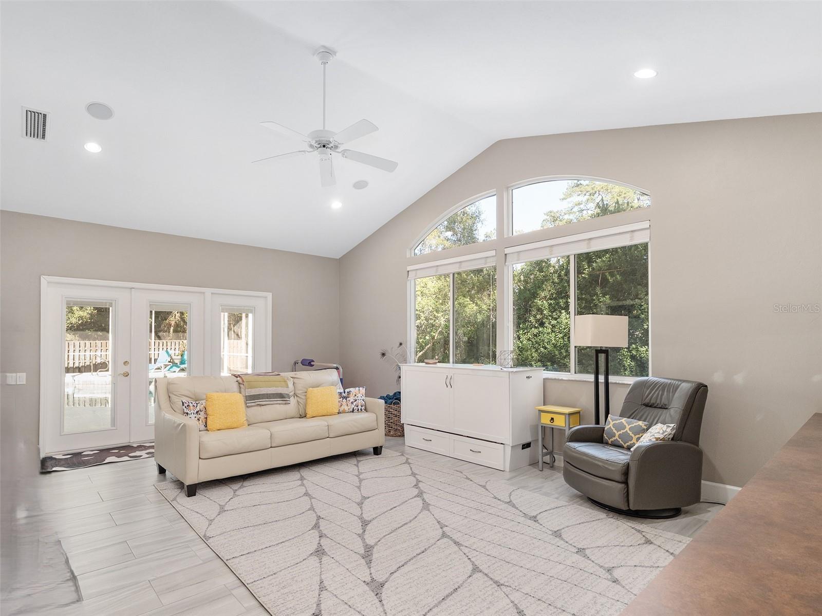 Image 49 of 77 For 4705 58th Street