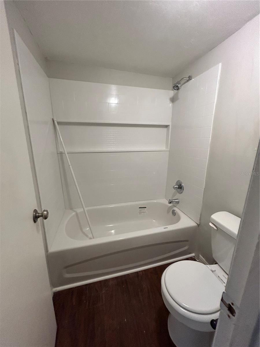 Image 6 of 14 For 2811 Archer Road X203