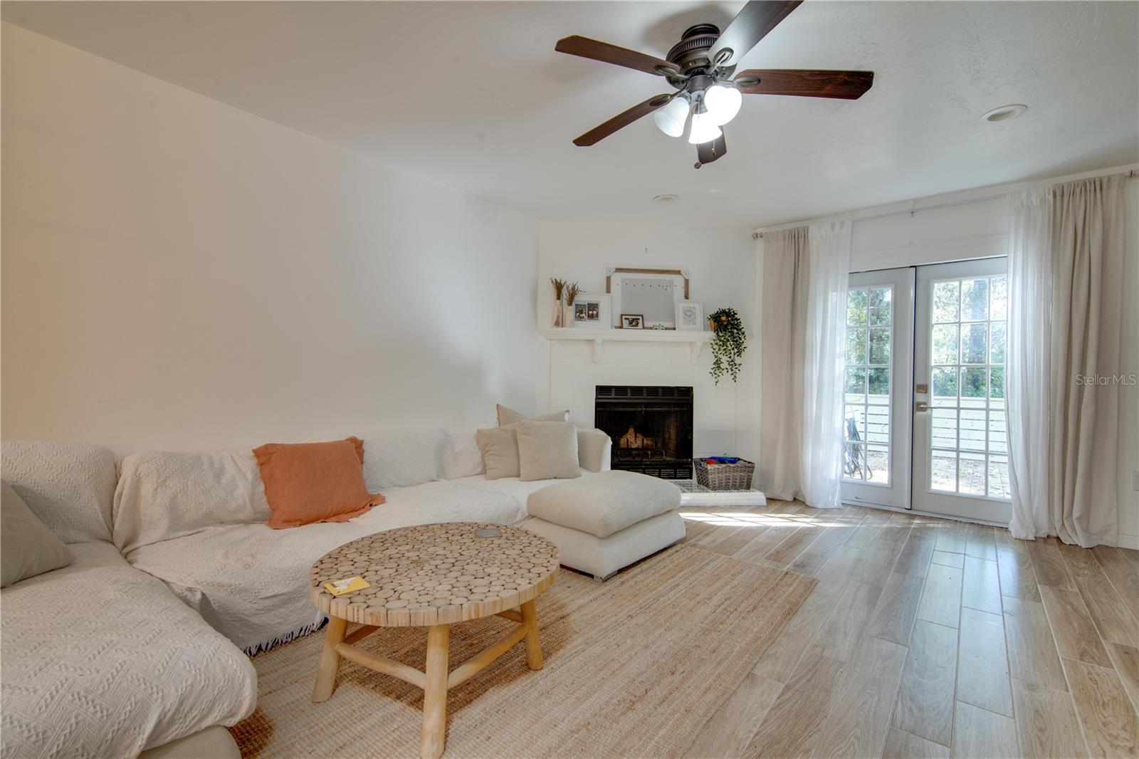 Image 18 of 33 For 5215 92nd Court