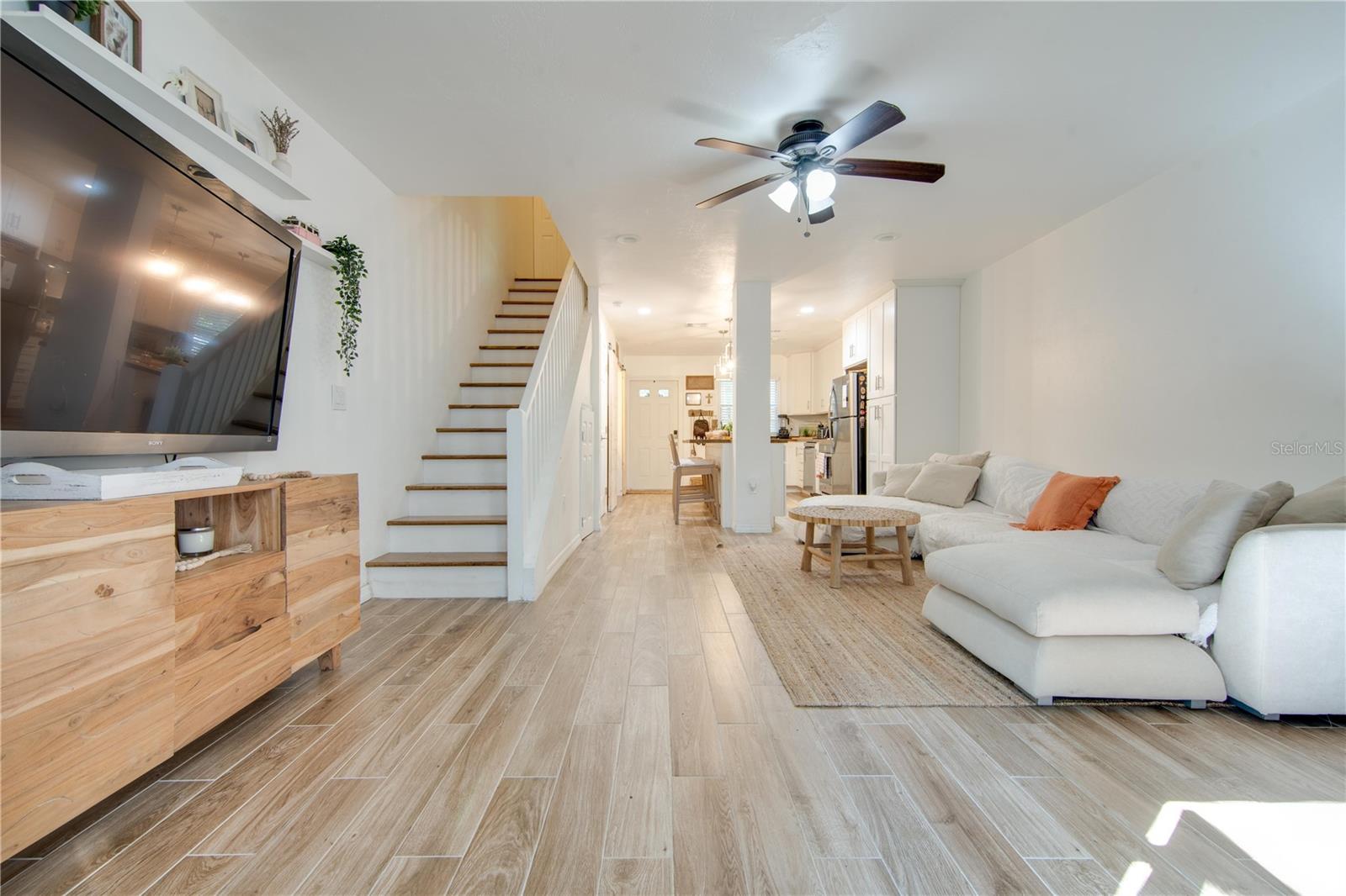 Image 20 of 33 For 5215 92nd Court