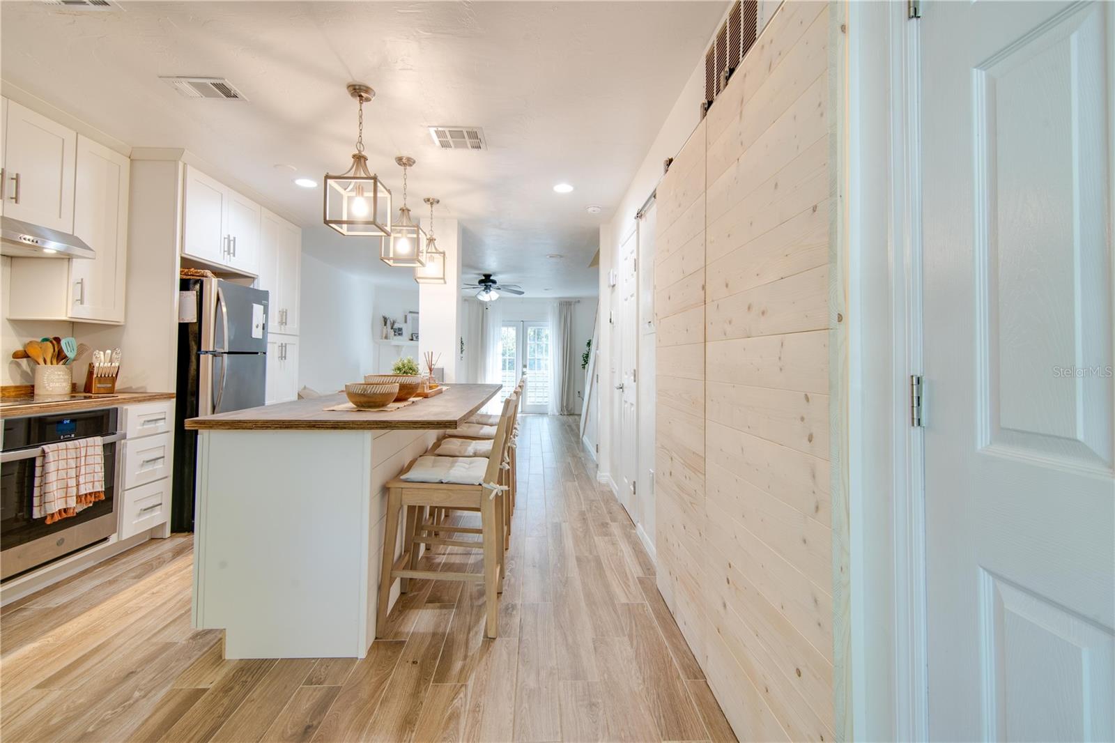 Image 6 of 33 For 5215 92nd Court