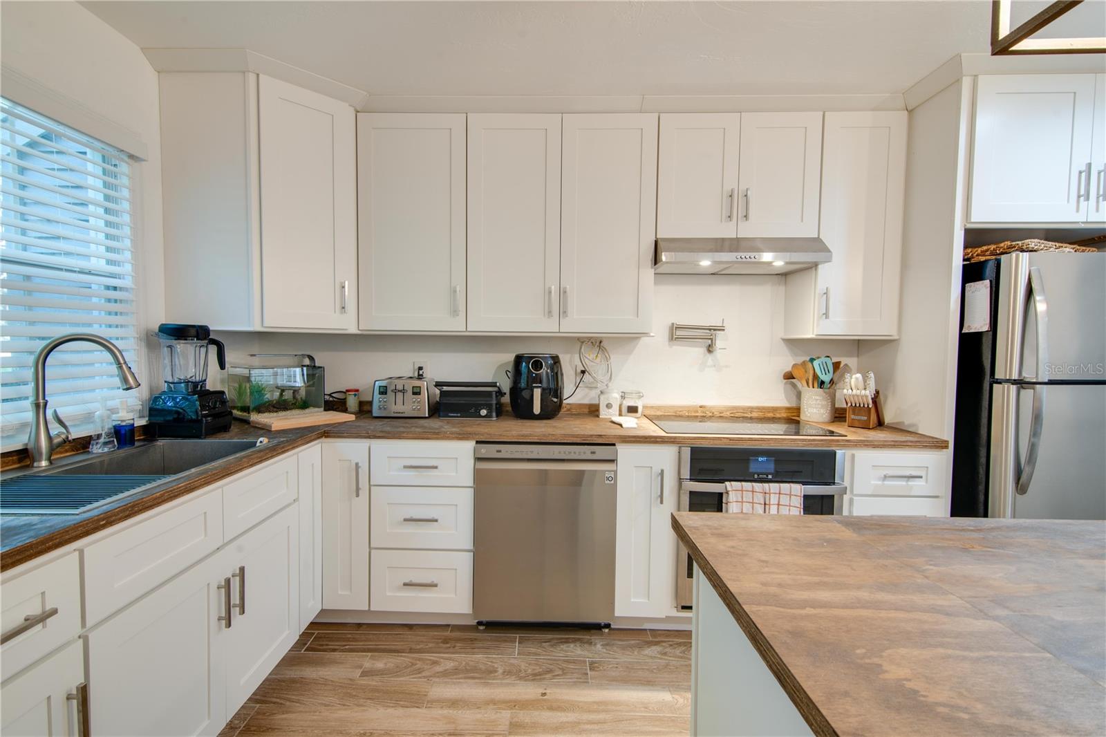 Image 7 of 33 For 5215 92nd Court