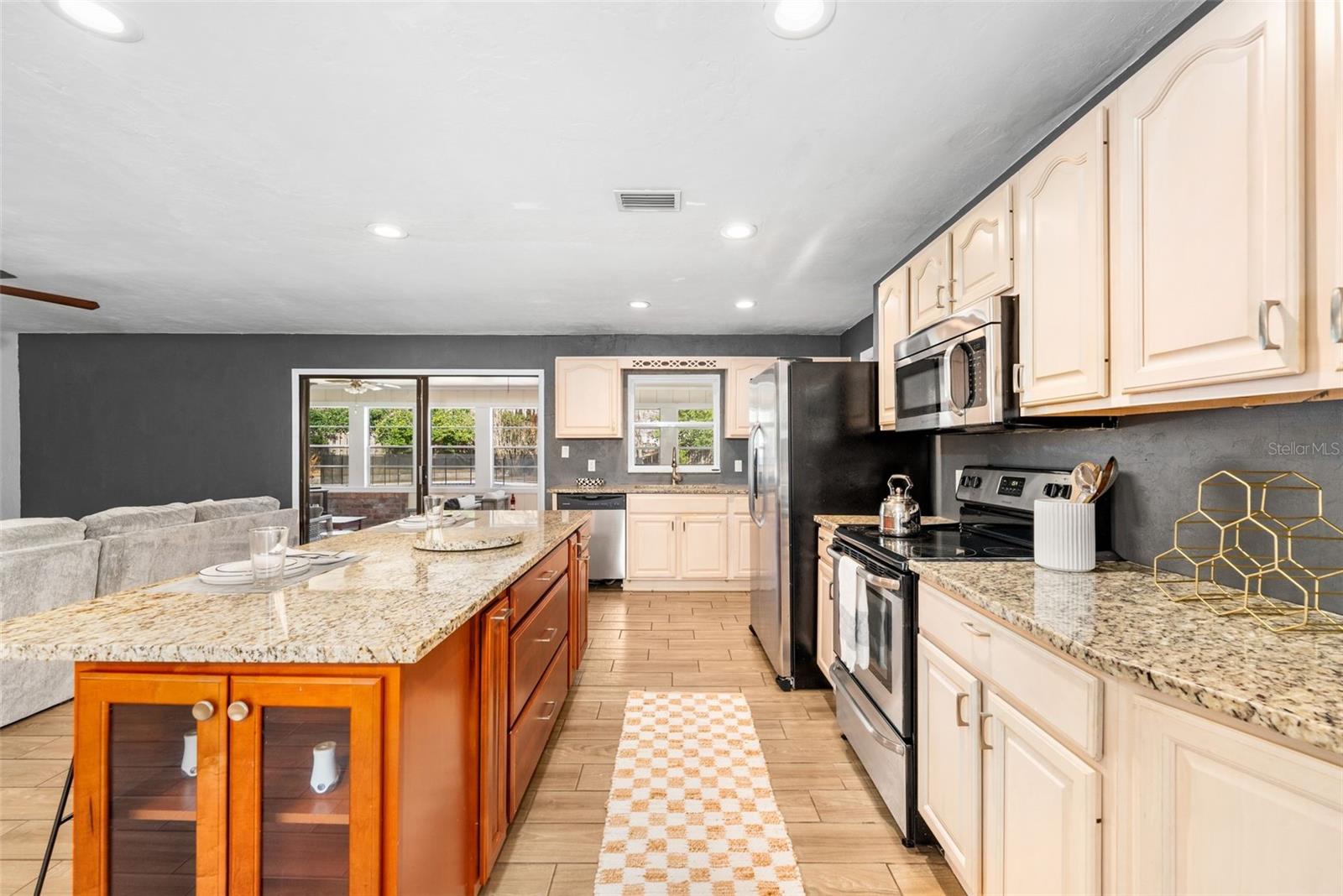 Image 8 of 46 For 8604 1st Avenue