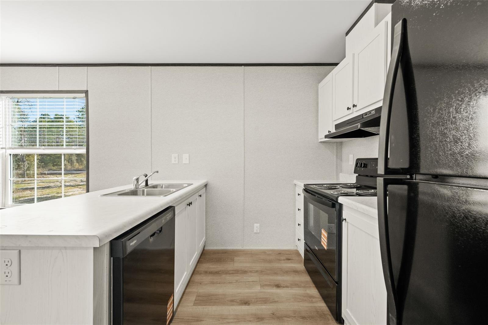 Image 10 of 23 For 5370 108th Terrace