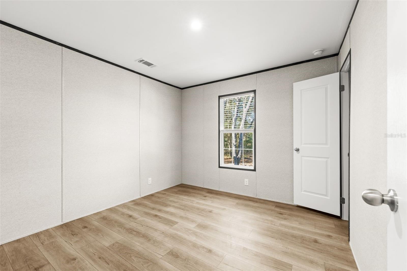 Image 20 of 23 For 5370 108th Terrace