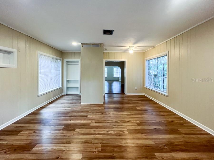 Image 11 of 33 For 2734 3rd Place