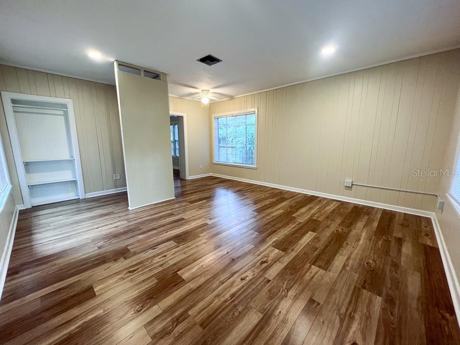 Image 12 of 33 For 2734 3rd Place