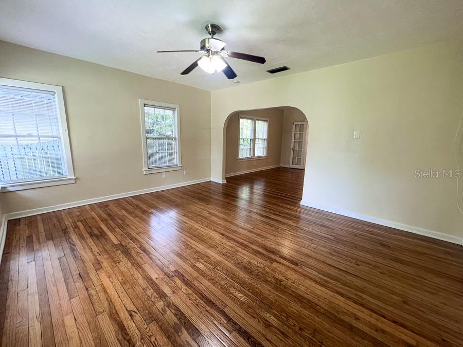 Image 2 of 33 For 2734 3rd Place