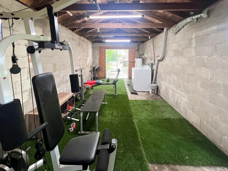 Image 29 of 33 For 2734 3rd Place