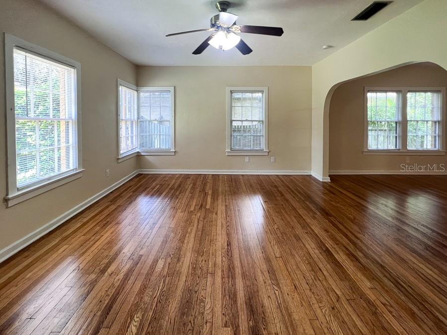 Image 3 of 33 For 2734 3rd Place