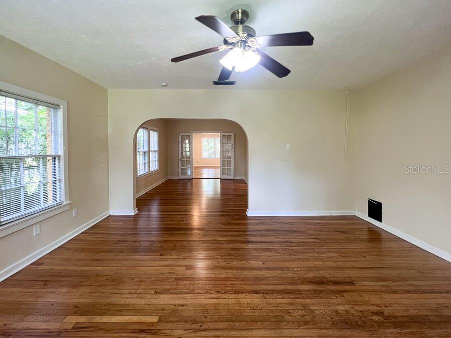 Image 4 of 33 For 2734 3rd Place